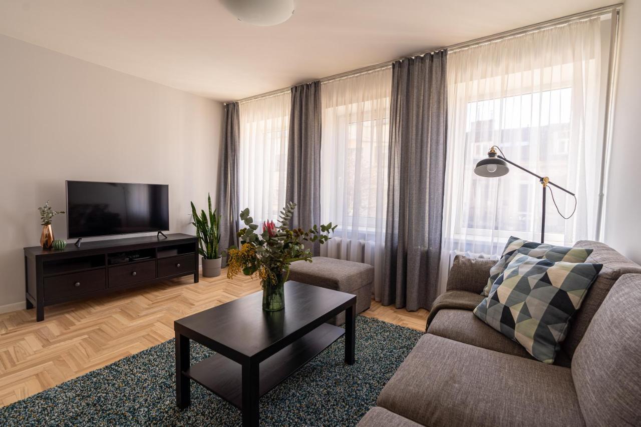 Lovely Apartment In The City Center คอนัส ภายนอก รูปภาพ