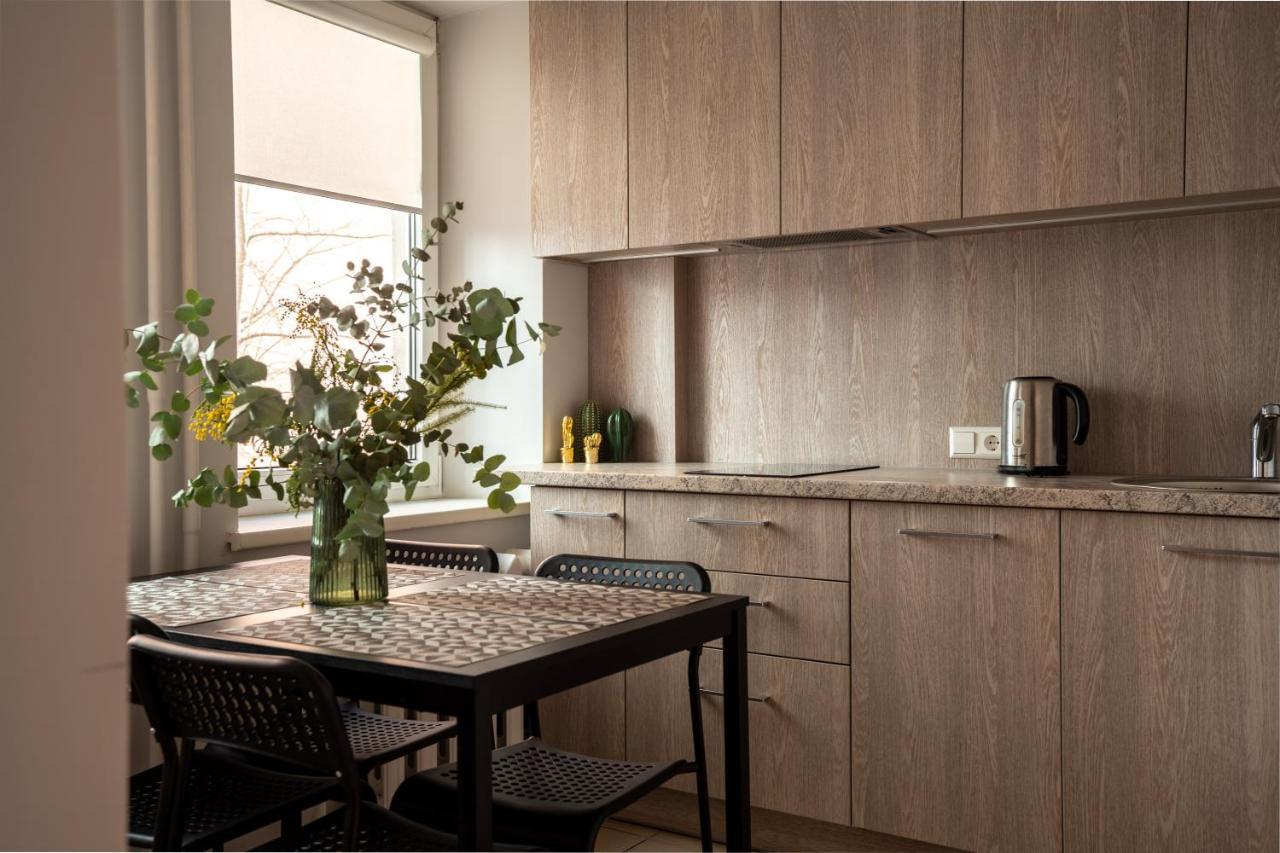 Lovely Apartment In The City Center คอนัส ภายนอก รูปภาพ